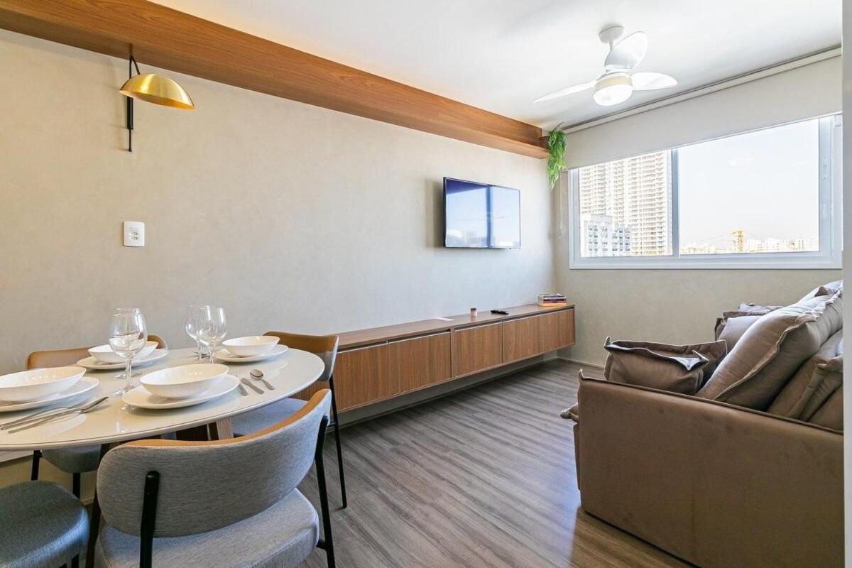 Grande Apartamento No Bras Com Piscina/metro Bras Apartamento