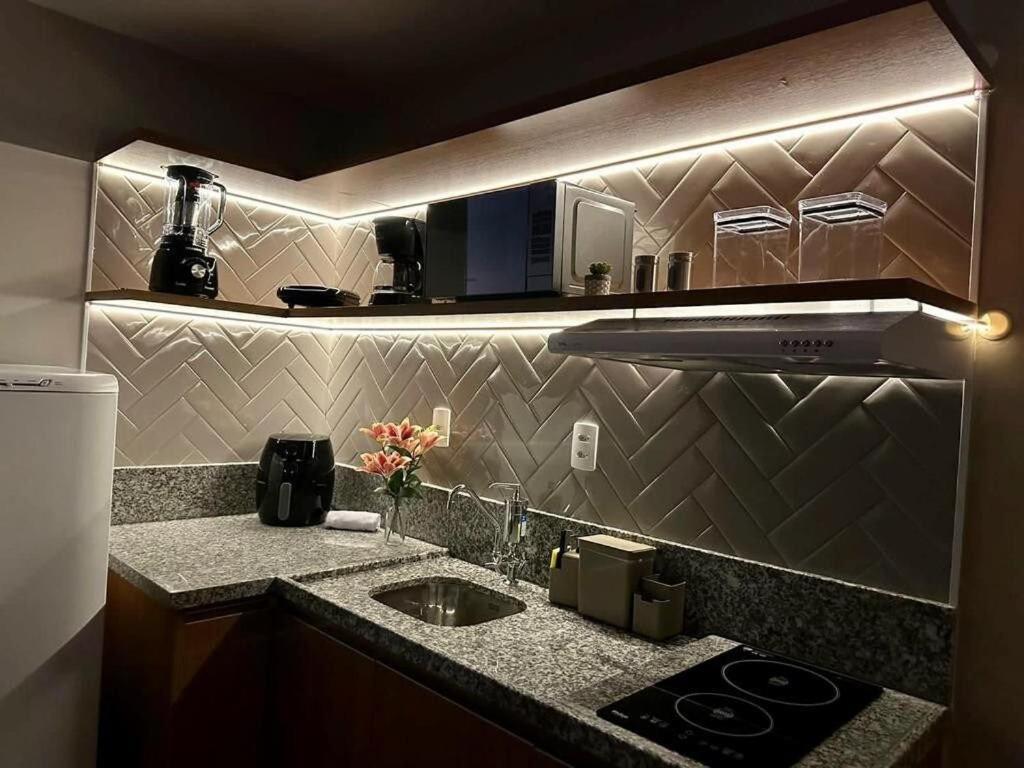 Apartamento Grande Apartamento No Bras Com Piscina/metro Bras